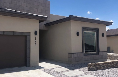 Chamberino House | Gorgeous West Side Desert Oasis