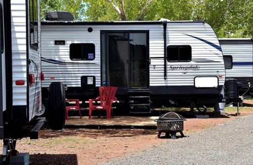 Williams Apartment | Grand Canyon RV Glamping Luxury Suite (Glamping Getaway)