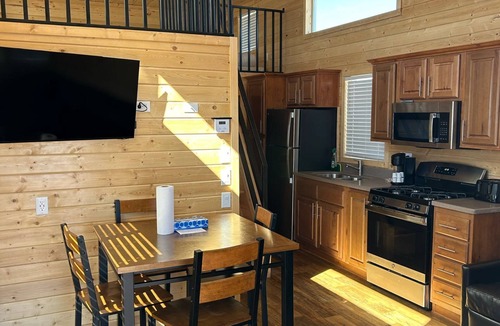 Valle Cabin | Grand Canyon South Rim: Private Cabin: Sleeps 8