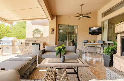 North Scottsdale House | Grand Scottsdale Home W/Pool!