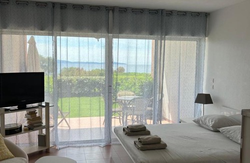 Ajaccio Apartment | Grand studio rte des sanguinaires Superbe vue Mer