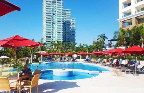 South Hotel Zone Apartment | Grand Venetian - Zen oceanview condo in hotel zone