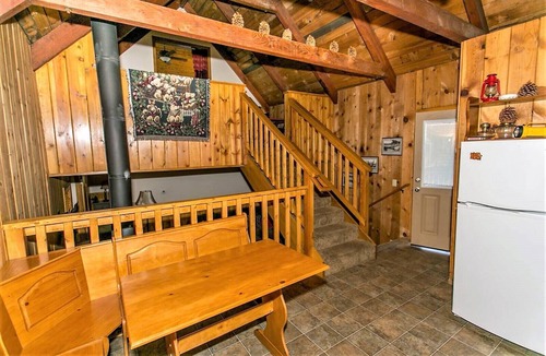 Big Bear Lake Cabin | Grandpas Axe Village Retreat w/Hot Tub
