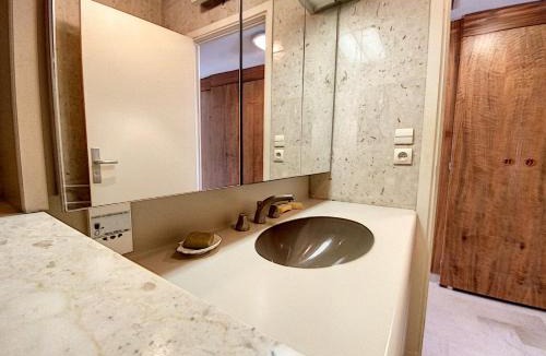 Cannes City Centre Apartment | Gray d'Albion studio BON500