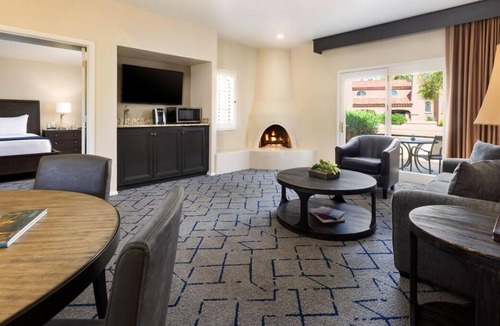 South Scottsdale Resort | Great for Group Travel! 3 Pet-friendly Units, Free Parking and Shuttle Service!