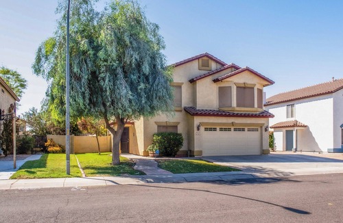 Glendale House | Group-Ready Glendale Oasis w/Pool Grotto + Slide