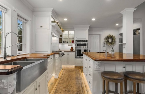 Heber House | Group Retreat with Theater & Hot Tub