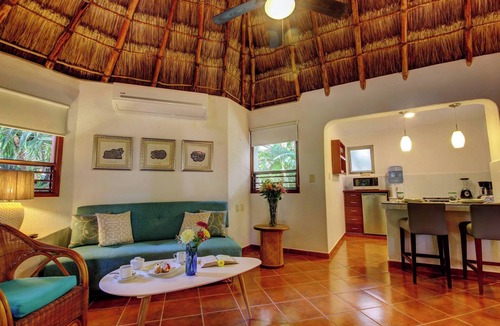 Gonzalo Guerrero Ski Chalet | GS123. Garden Suite King