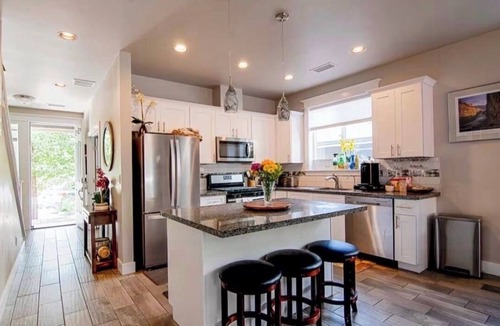 Flagstaff House | Guest Favorite 5BR Family Retreat : Hot Tub, Fire Pit, BBQ & Office room .