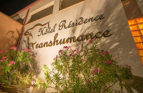 Saint-Martin-de-Crau Hotel | Hôtel et Résidence de la Transhumance
