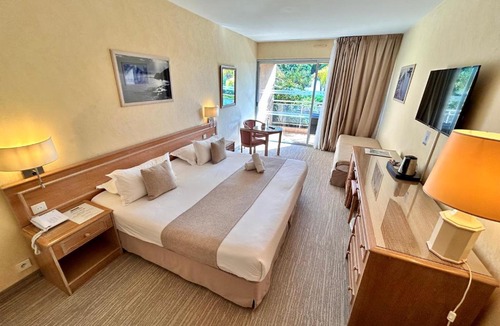 Ajaccio Hotel | Hôtel La Pinède