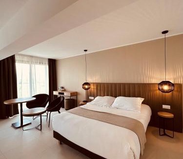 Lucciana Hotel | Hôtel Spa Restaurant La Madrague