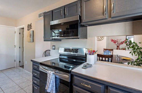 Catalina Madre House | Hacienda Encantada 3BD/2BA Pool & Hot Tub