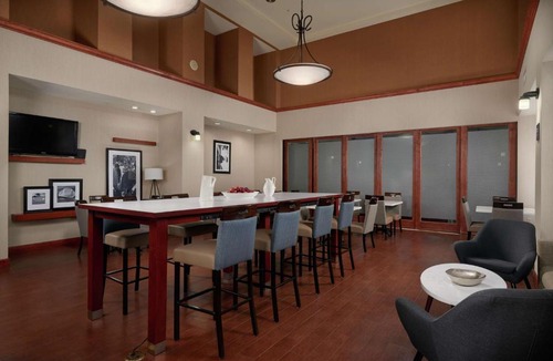 Surprise Hotel | Hampton Inn & Suites Phoenix-Surprise