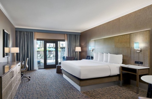 Maricopa Resort | Harrah's Ak-Chin Hotel and Casino – A Caesars Rewards Destination