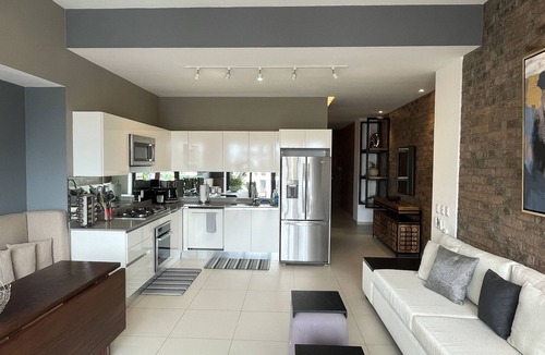 Emiliano Zapata Condo | Heart of Zona Romantica, Loft268, Ocean Facing Balcony, Large Rooftop Pool/Spa