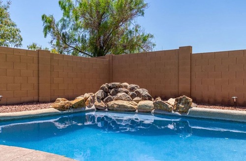 Casa Grande House | Heated Pool/Comfy King/Queen/BBQ