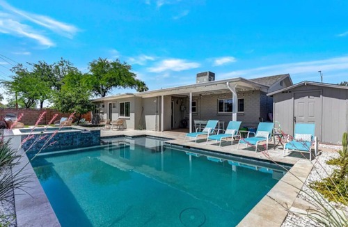 Scottsdale Estates Six House | Heated Salt Water Pool & Spa in Old Town