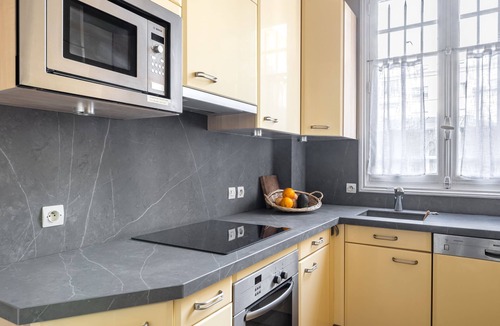 Notre-Dame-des-Champs Apartment | Hemingway's Hood between Luxembourg Gardens and Montparnasse