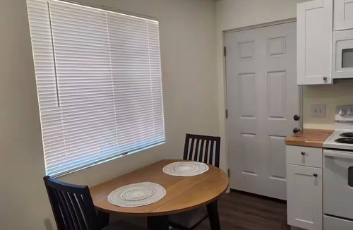 Broadmoor-Broadway House | Hidden in Gem in the Old Pueblo,. Located in the Heart of Tucson
