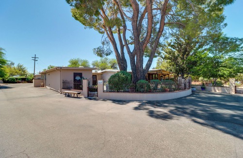 Tucson Cottage | Hike, Shop & Relax: Tucson Home w/Swim Spa Access