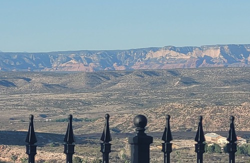 Clarkdale Cottage | Hillside Cottage
