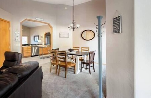 Munds Park House | Hillside Lodge in Munds Park