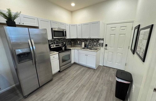 Globe Apartment | Historic King Suite in Upton's Confectionery