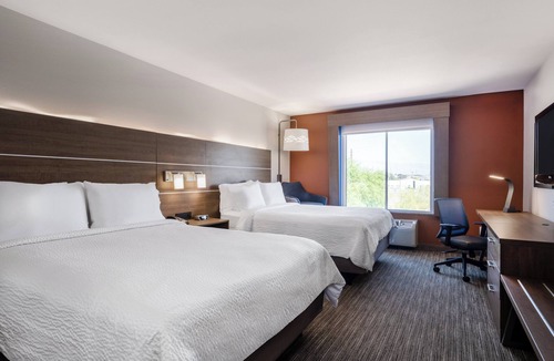 Tucson Hotel | Holiday Inn Express & Suites Tucson by IHG