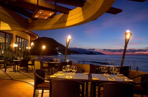 Puerto Vallarta Condo | Holiday special 5 Star Garza Blanca Preserve Resort & Spa Beachfront 1 BDR Condo