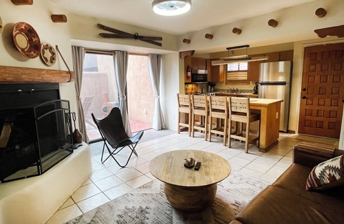 El Prado Condo | Hollyhocks Quail Ridge Studio Condo