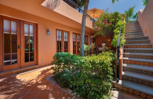 Nopolo House | Home/Agua viva area near tennis courts