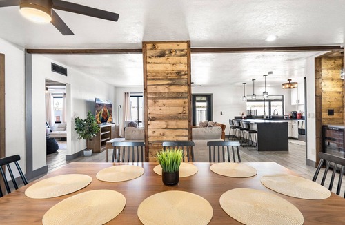 Peoria Ave Citizen's Group House | Home in the Heart of Glendale