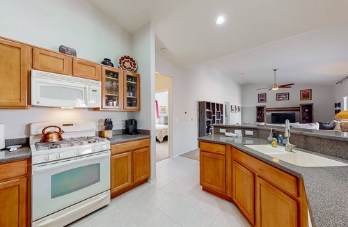 Marana House | Home with private outdoor space, grill, central AC, & washer/dryer