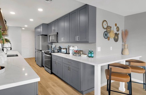 Mountain Gardens Estates Apartment | Horizon Haven Hot Tub Views Game Room Speakeasy
