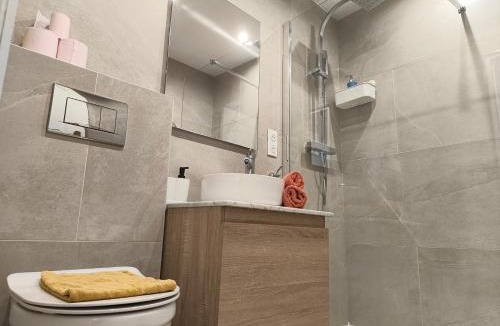 Nice City Centre Hostel | HOSTEL MEYERBEER - Rooms and Apartments