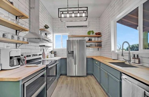 Valle House | Hot Tub, Grill, Fire Pit/25 mins to Grand Canyon