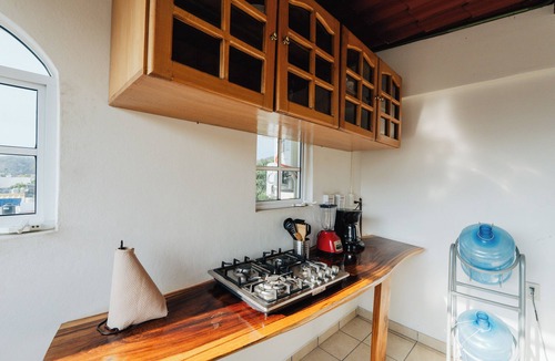 Crucecita Hotel | HOTEL CASA PALMARES