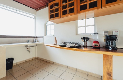Crucecita Hotel | HOTEL CASA PALMARES