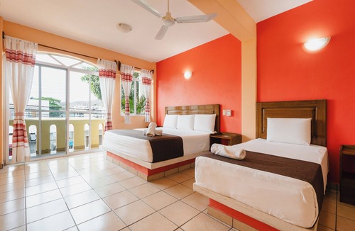 Crucecita Hotel | HOTEL CASA PALMARES