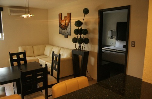 Reynosa Hotel | Hotel El Camino Inn & Suites