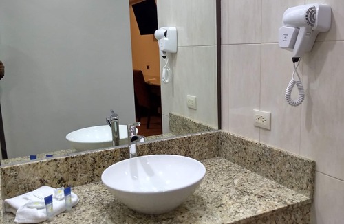 Lopez Hotel | Hotel Jimenez Plaza