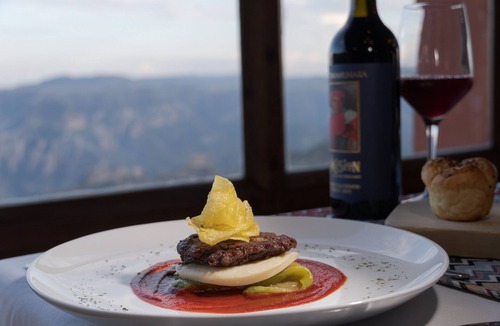 Areponapuchi Hotel | Hotel Mirador Essential by Balderrama Hotel Collection