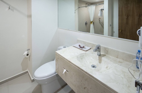 Merida Hotel | Hotel Misión Express Mérida Alta Brisa