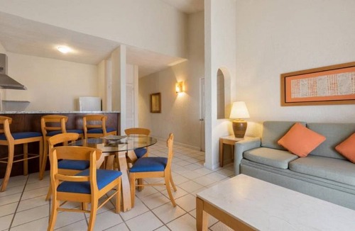 Campo de Golf Fonatur Hotel | Hotel ∙ Stunning 2BR Condo Near Las Palmas Park
