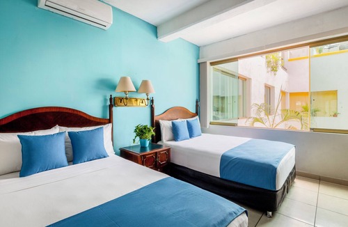Emiliano Zapata Hotel | HOTEL PUEBLITO VALLARTA