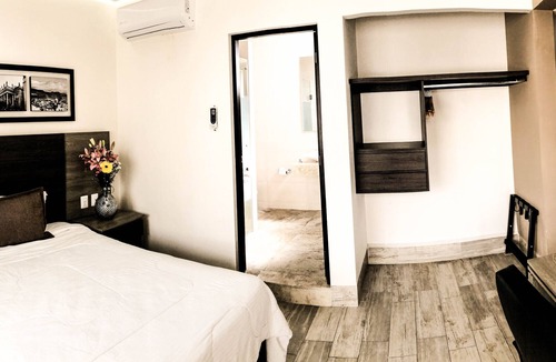 Leon Hotel | Hotel River Poliforum