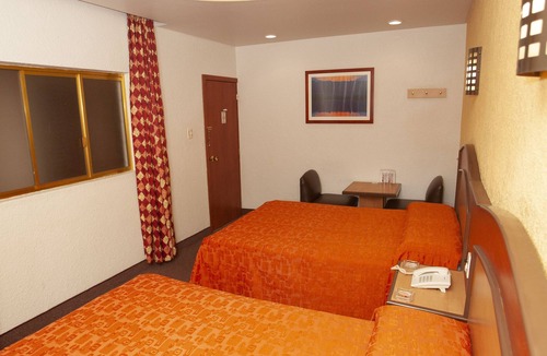 Cuauhtemoc Hotel | Hotel Tres Colonias - Adults Only