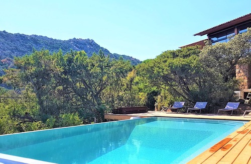 Porto-Vecchio Villa | House 4/6 Peop Pool 3 bathrooms. Pedestrian access to the beachs of Palombaggia.