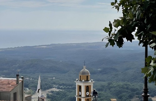 Cervione Apartment | House Between Sea and Mountains in Cervione